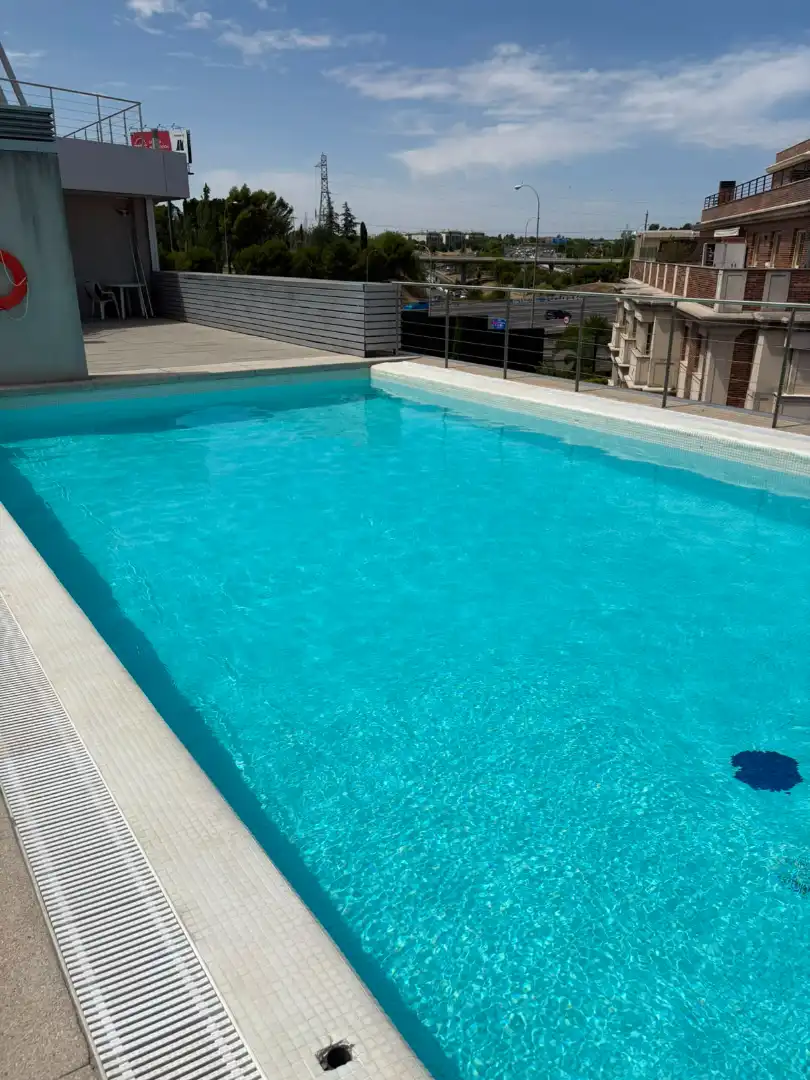 Piscina de Estudio en venta en Madrid con Aire acondicionado, Calefacción y Trastero