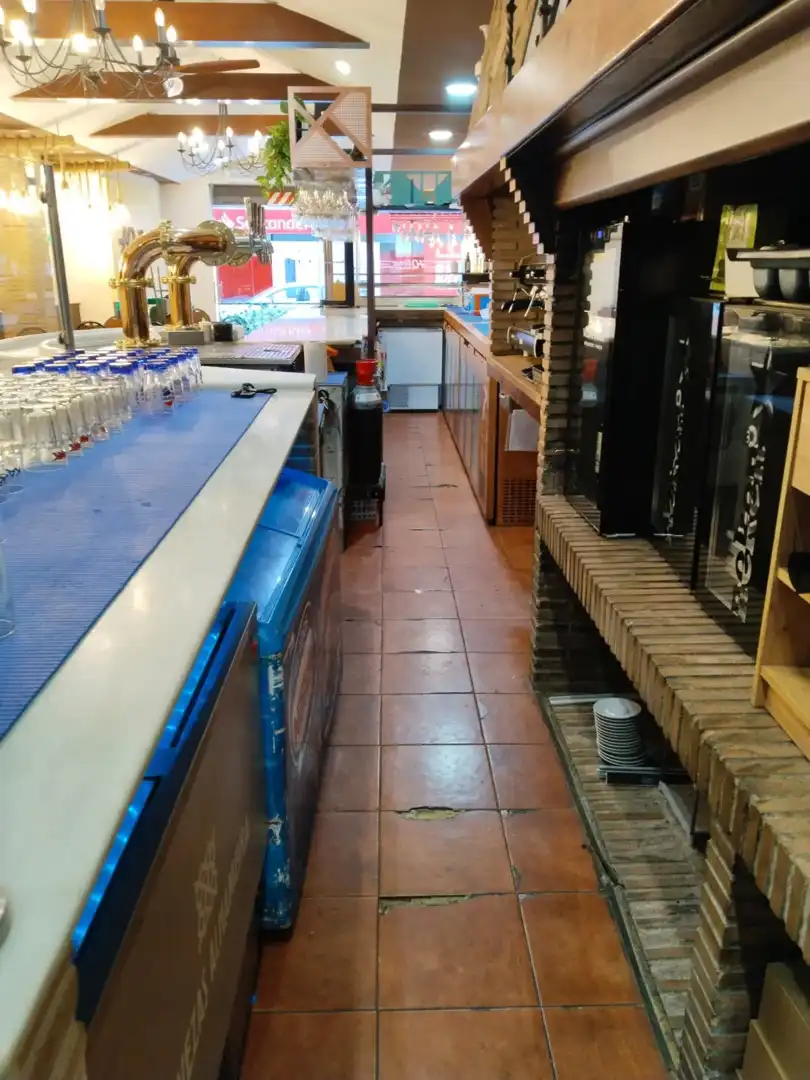 Business premises for sale in Casc Urbà, imagen 9