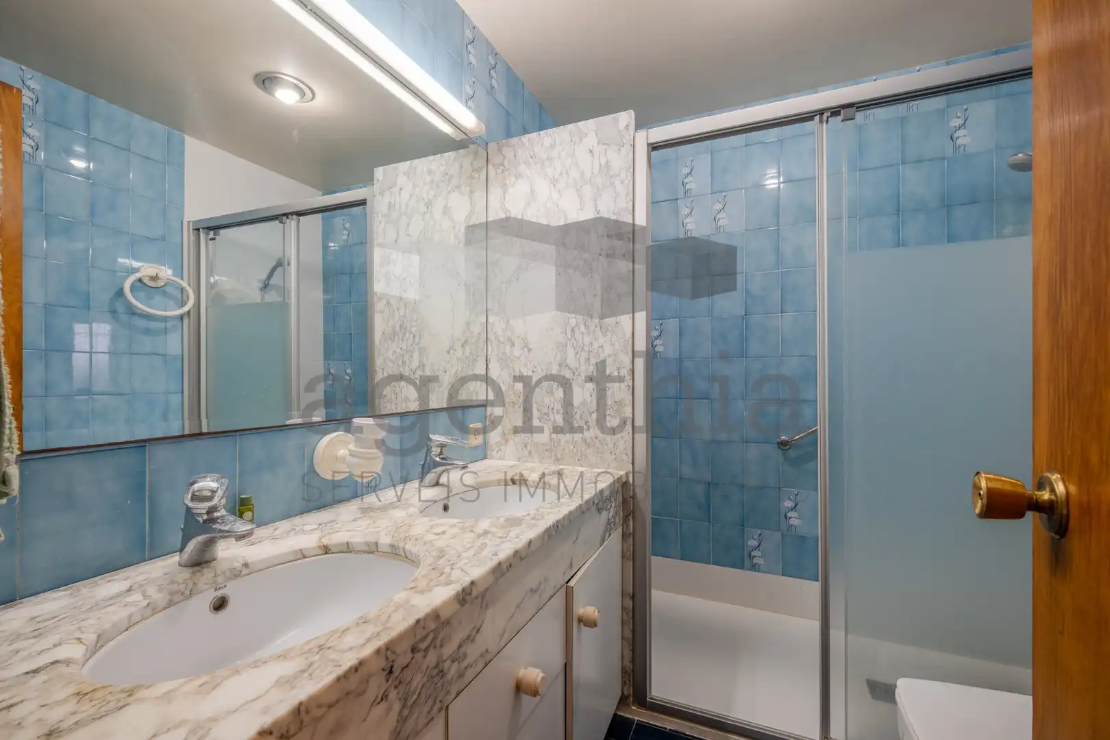 Bathroom of Houses for sale in Quart  with Air Conditioner, Heating and Terrace