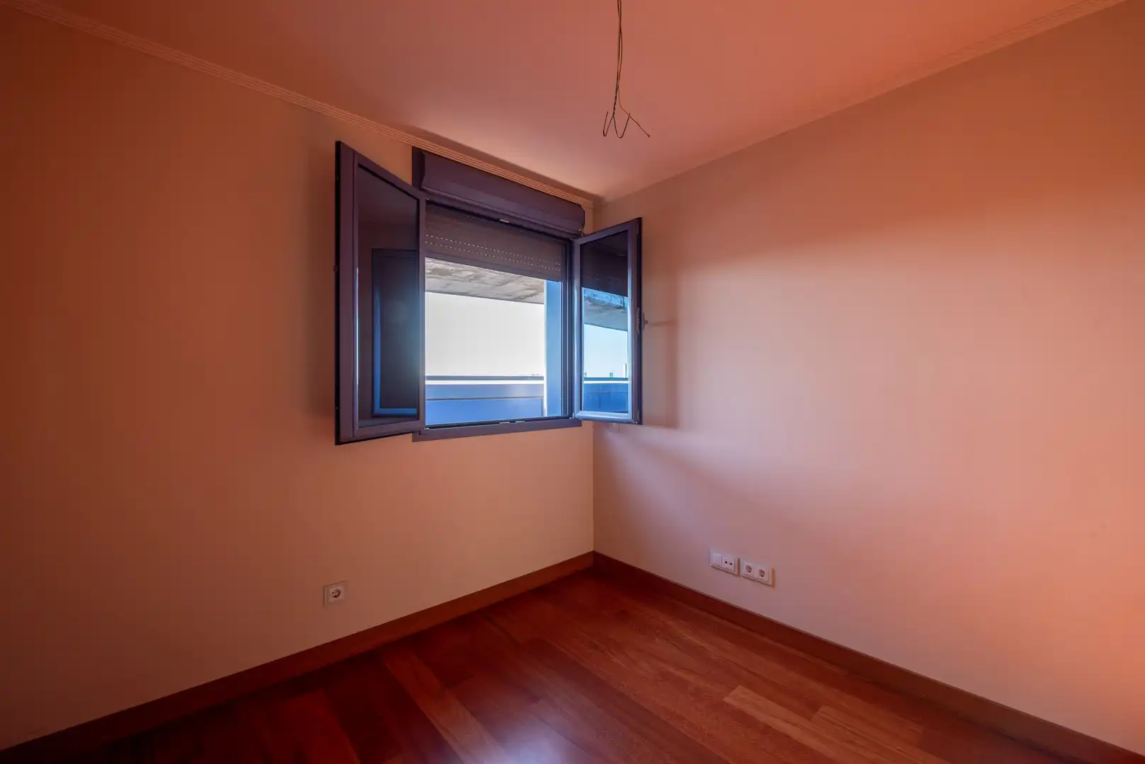 Bedroom of Attic for sale in Sevilla  with Air Conditioner, Heating and Parquet flooring
