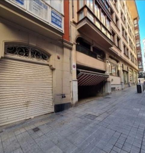 Photo 2 of Premises for rent in Adiskidetasun Kalea, 2, Plaza Circular, Bilbao