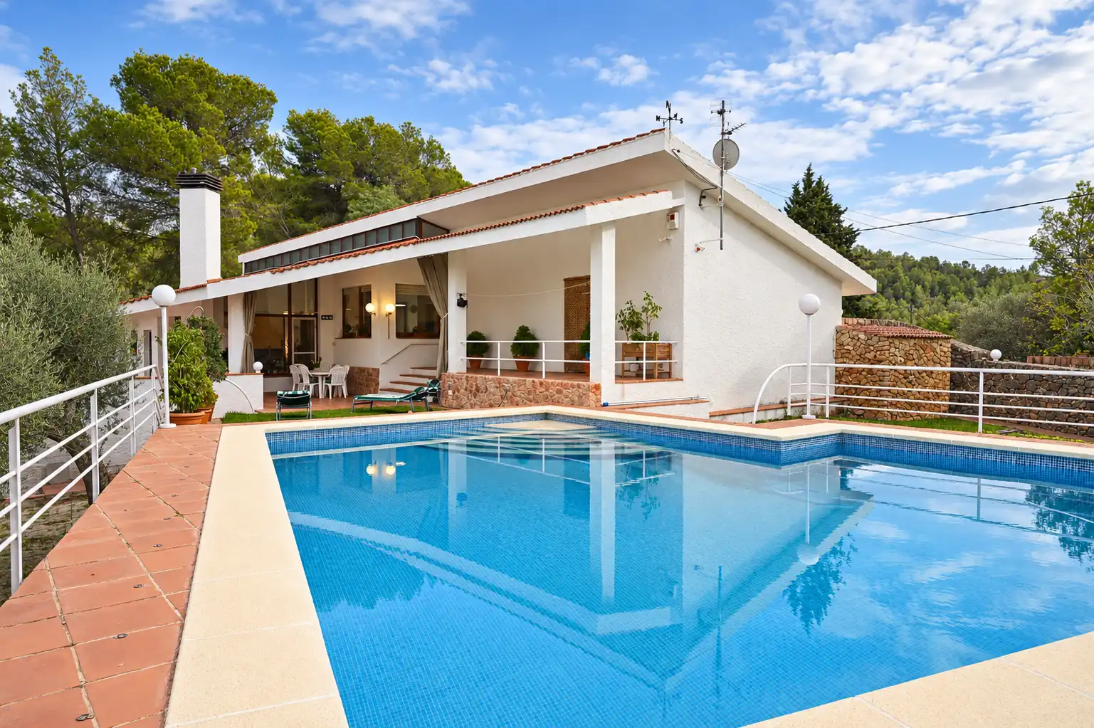 Haus mit Pool zum Verkauf in Potra de Pino