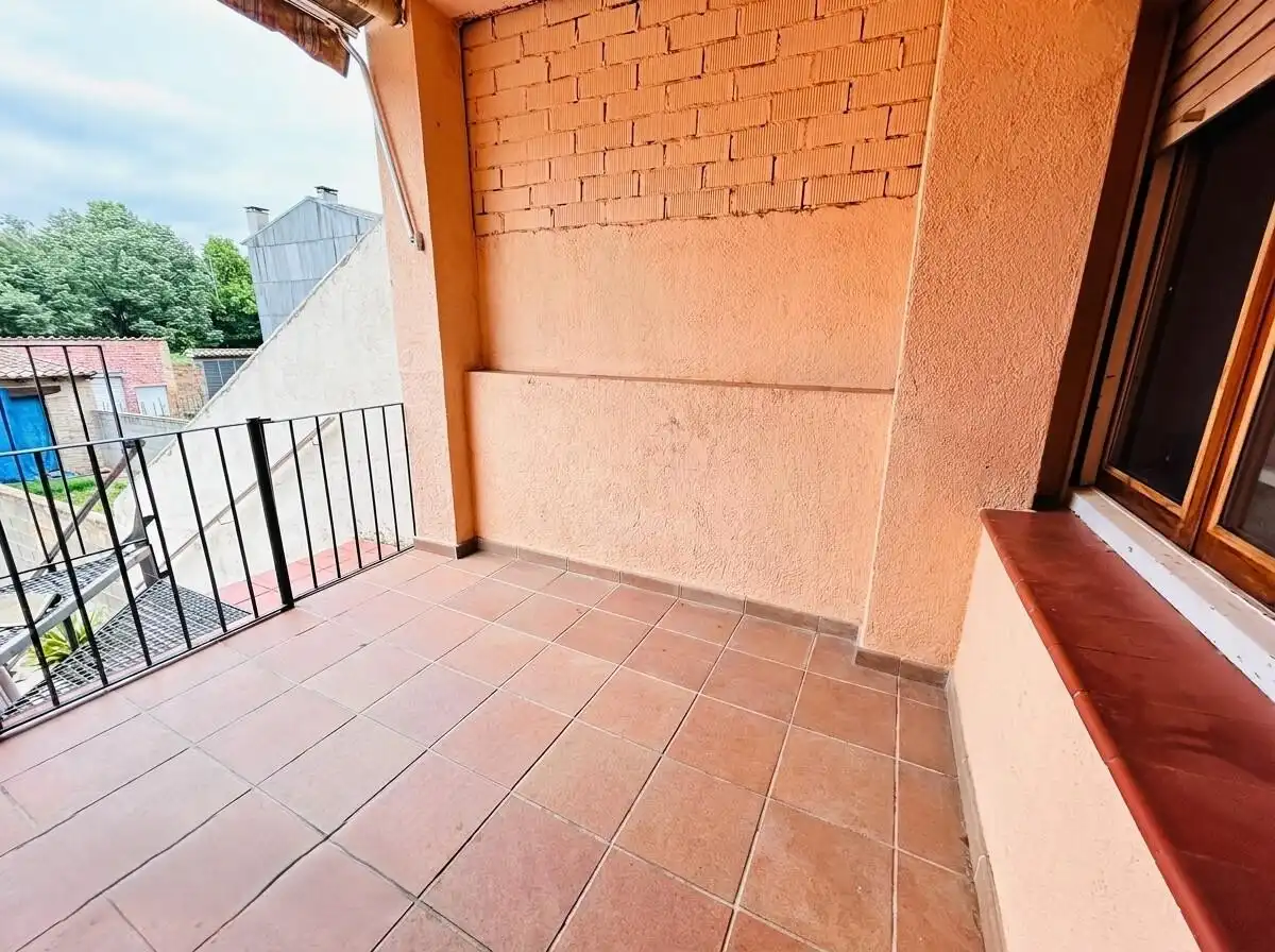 Terraza de Piso en venta en Manlleu con Calefacción y Terraza