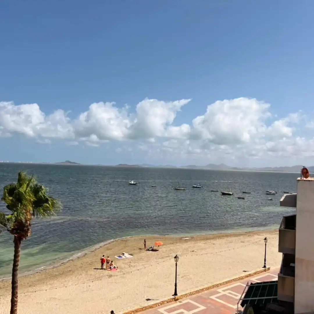 Vista exterior de Apartamento en venta en Los Alcázares con Aire acondicionado, Terraza y Amueblado