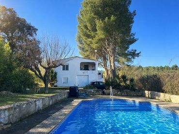 Casa amb piscina en venda a El Llombo