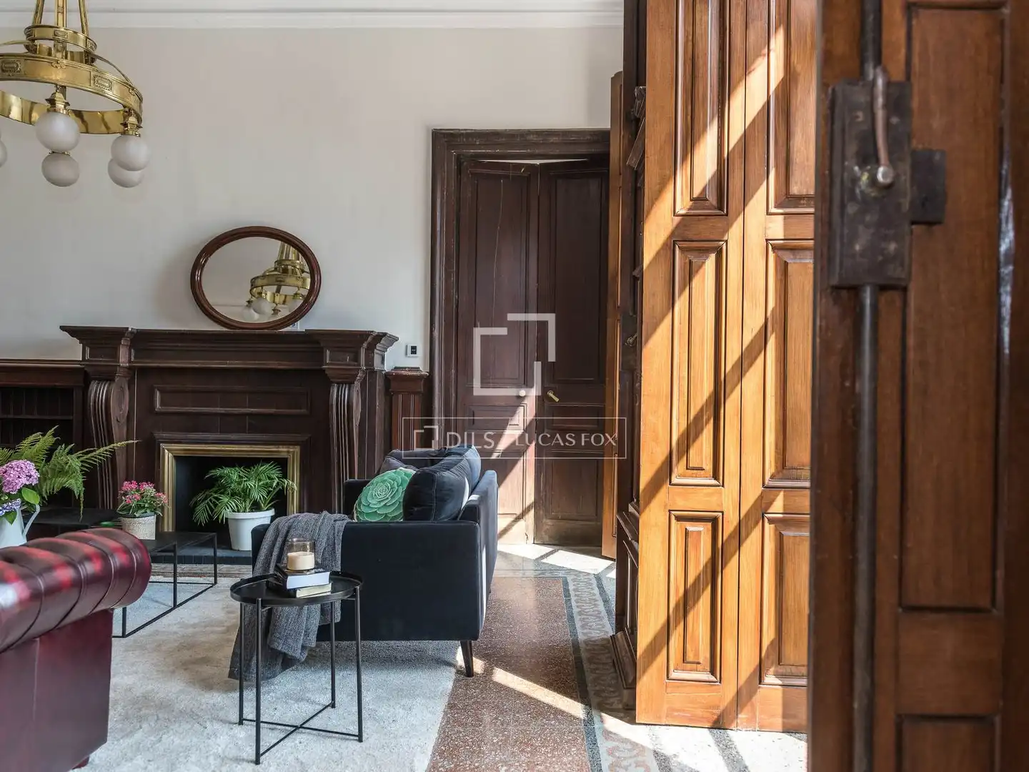 Sala de estar de Finca rústica en venta en Sant Hilari Sacalm con Aire acondicionado, Calefacción y Jardín privado