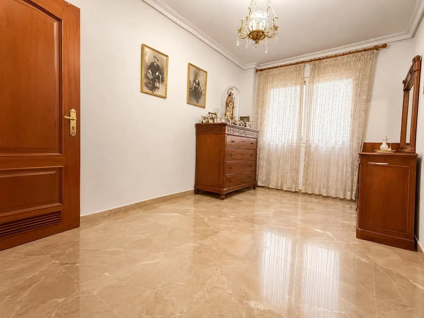 Wohnzimmer von Wohnung zum Verkauf in Córdoba mit Heizung, Privatgarten und Terrasse