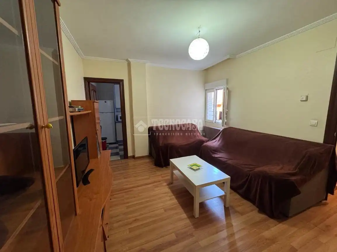 Wohnzimmer von Wohnung zum Verkauf in Palencia mit Heizung, Parkett und Abstellraum
