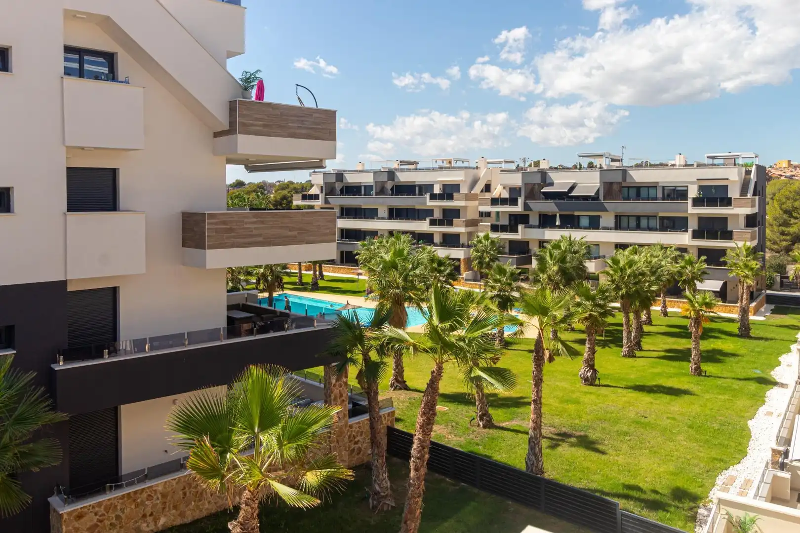 Apartamento con piscina en venta en Calle Almendros, imagen 19