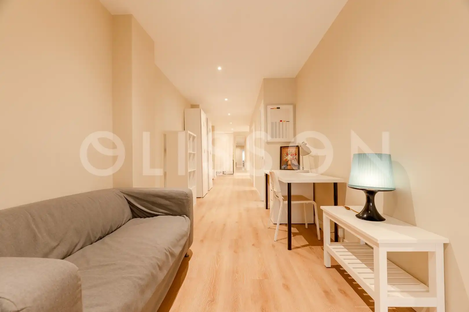 Piso en venta en Madrid con Calefacción, Terraza y Trastero