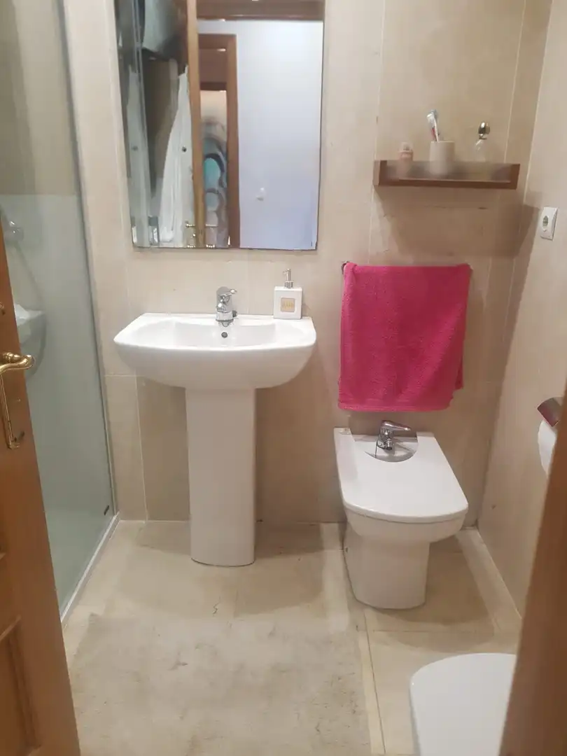Badezimmer von Wohnung zur Miete in Santander mit Heizung, Terrasse und Möbliert