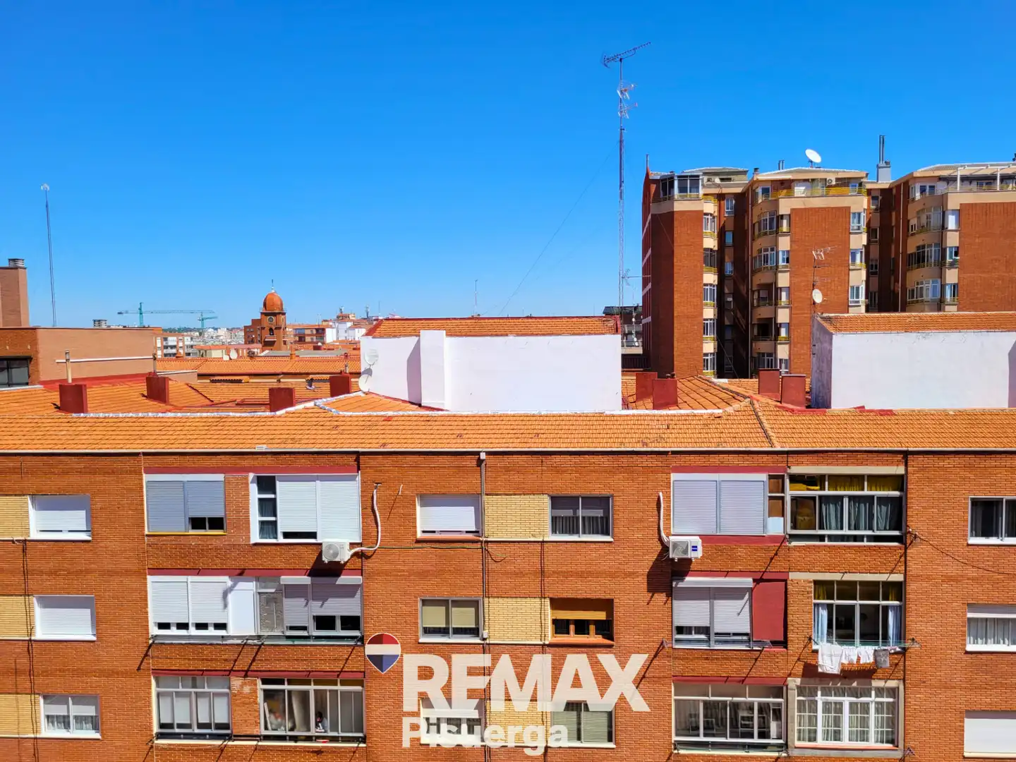 Vista exterior de Piso en venta en Valladolid con Terraza y Balcón