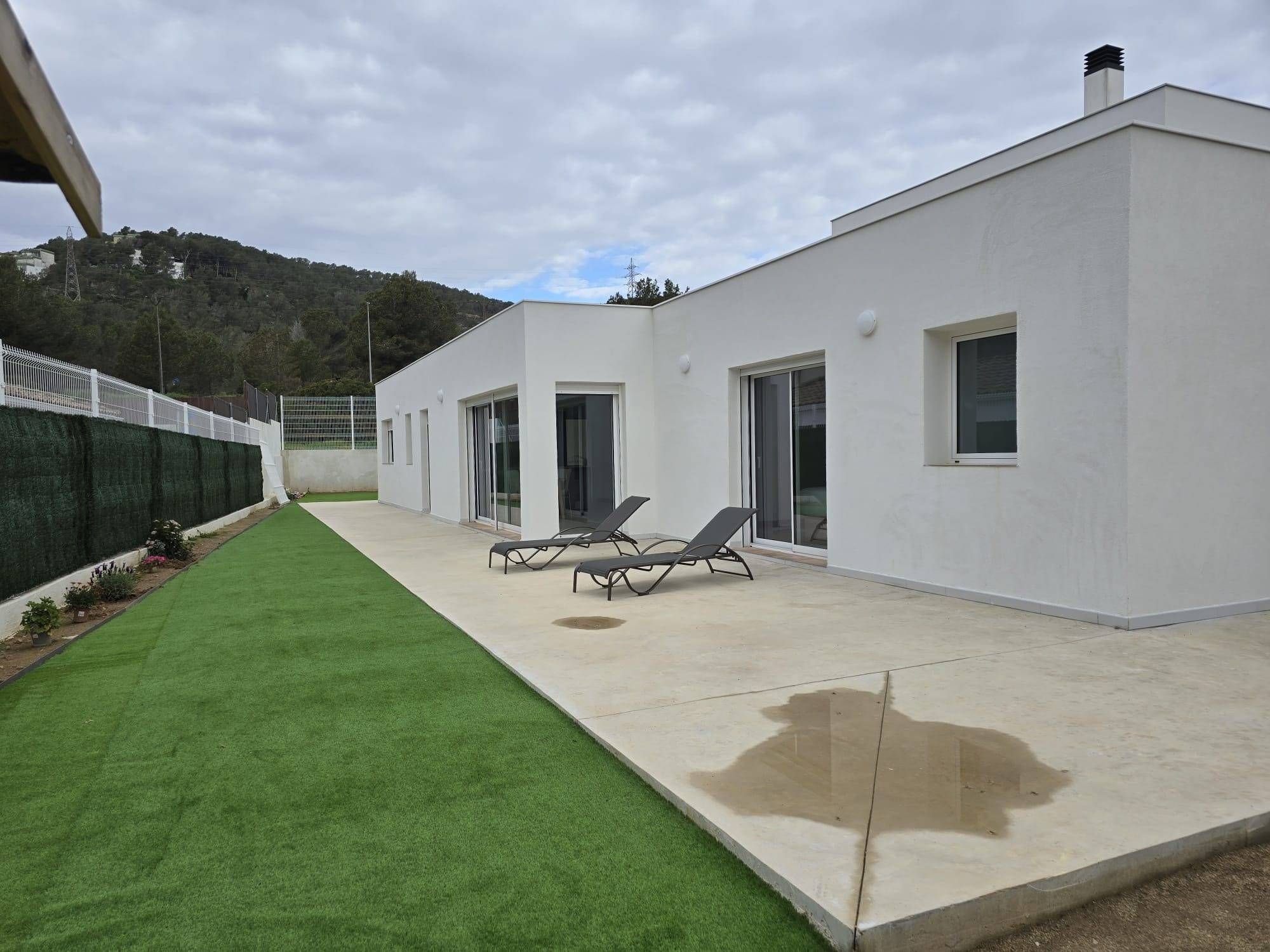 Terrace of House or chalet to rent in Canyelles  with Air Conditioner, Heating and Private garden