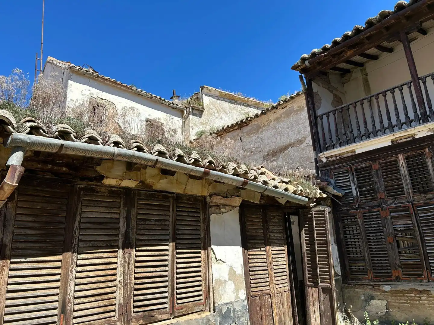 Vista exterior de Edifici en venda en Polán