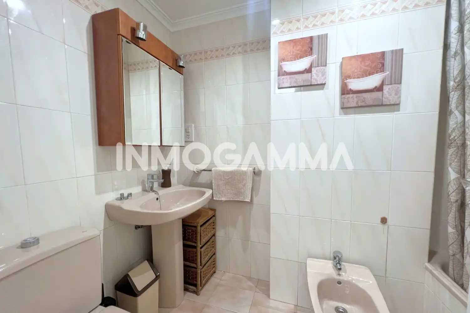 Baño de Apartamento de alquiler en Cullera con Terraza, Amueblado y Piscina comunitaria