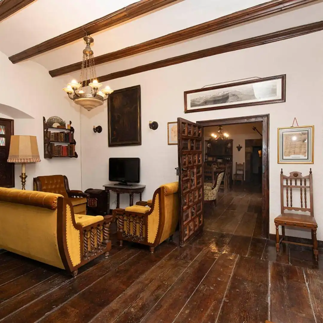 Finca rústica en venda en Benasque amb Jardí privat