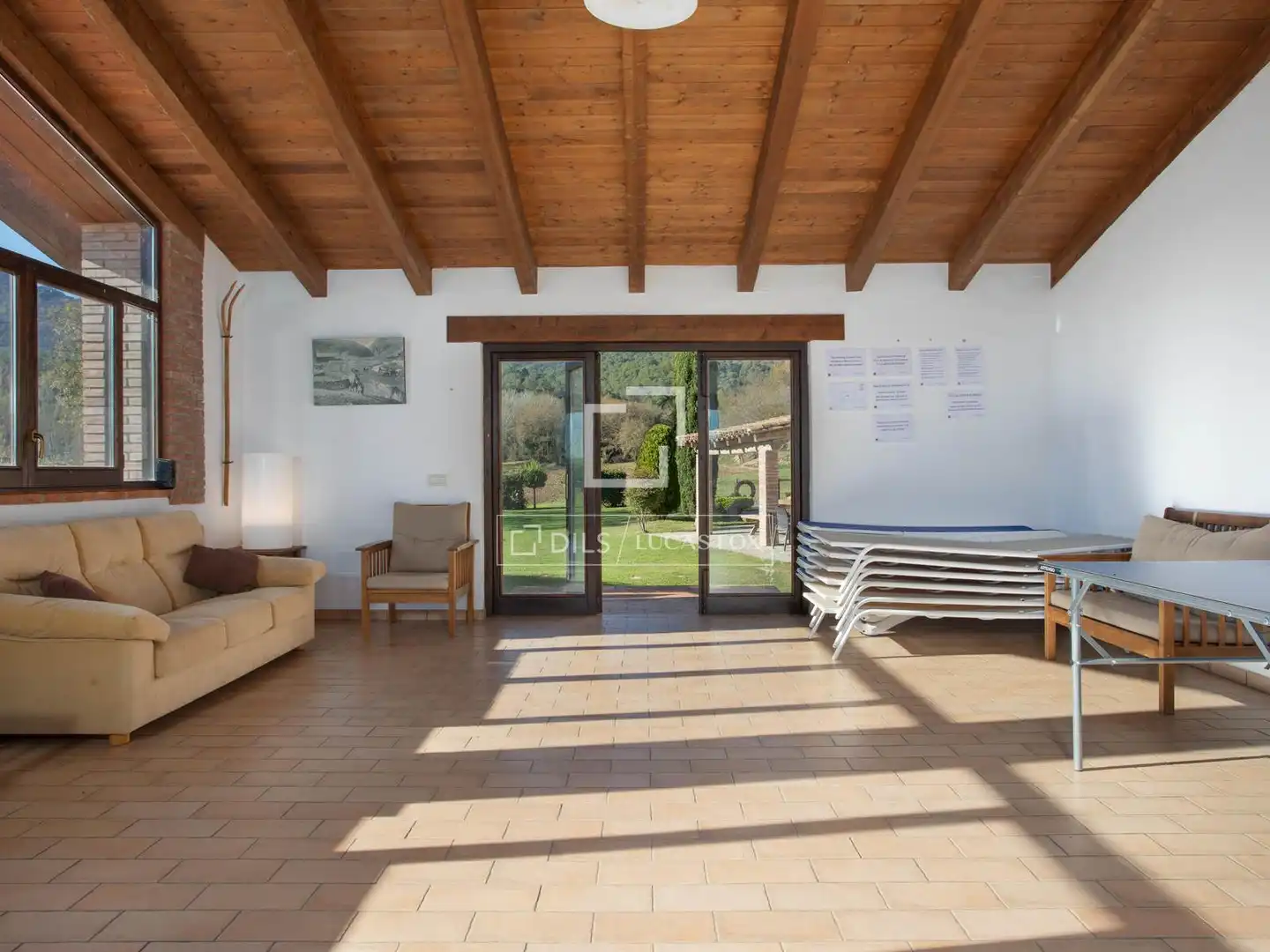 Finca rústica en venta en Santa Pau con Jardín privado, Terraza y Trastero