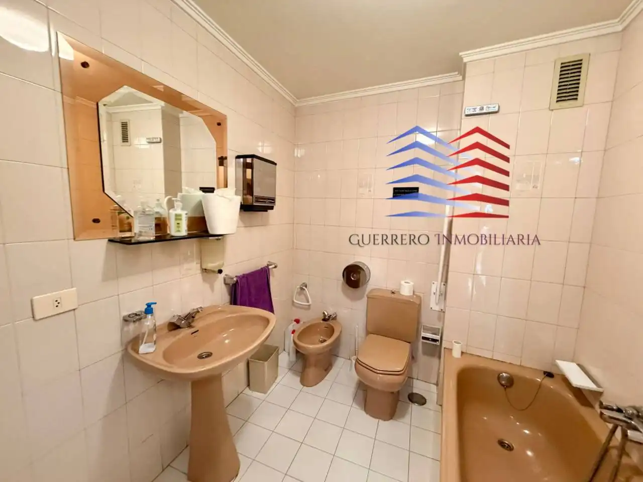 Baño de Piso en venta en Ourense Capital  con Calefacción, Trastero y Balcón