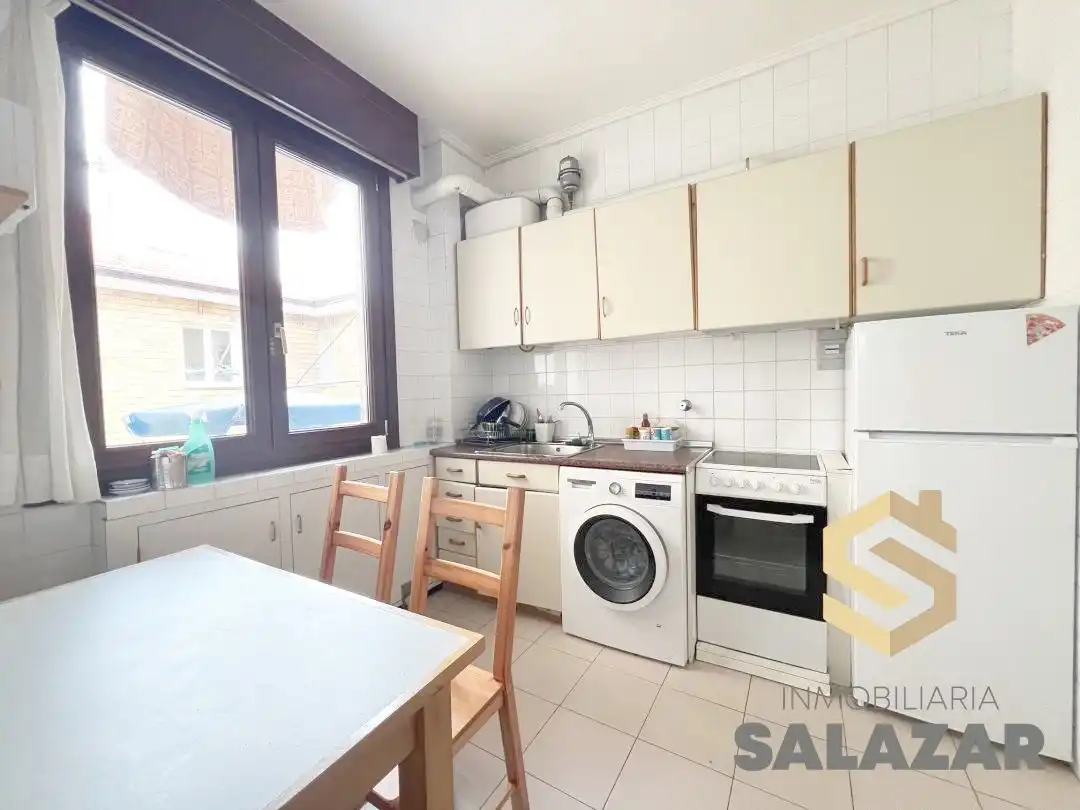 Kitchen of Flat for rent in Bilbao   with Heating, Terrace and Microwave