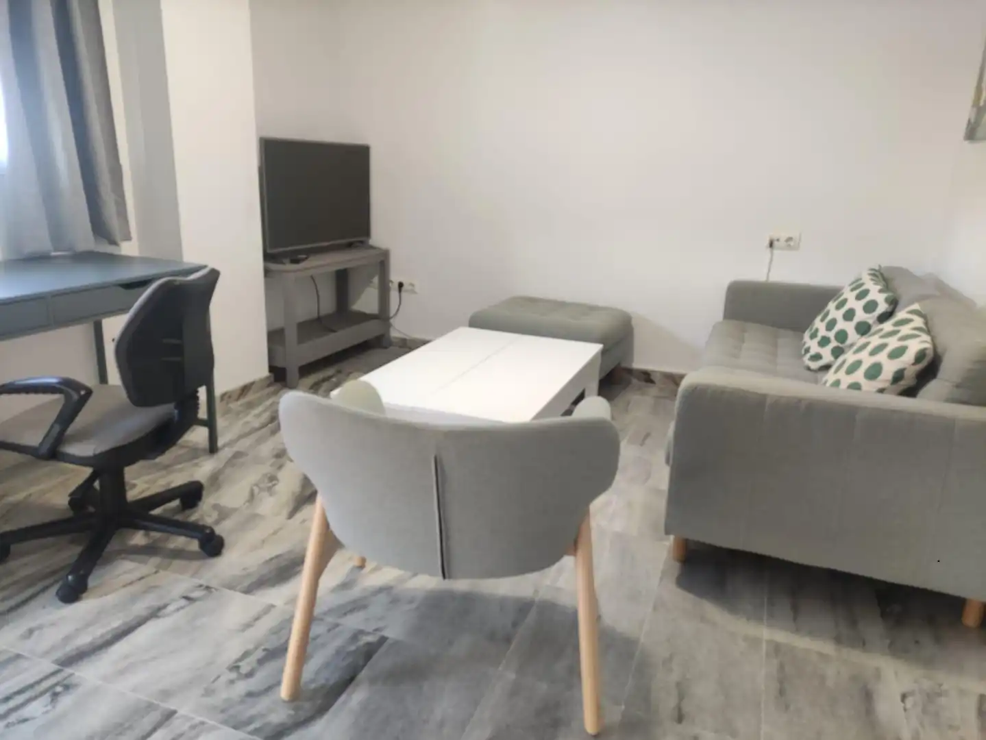 Flat for rent in Urbadiez - Entrepuentes