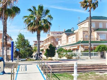 Maison mitoyenne avec jardin à vendre à Santa Pola ciudad