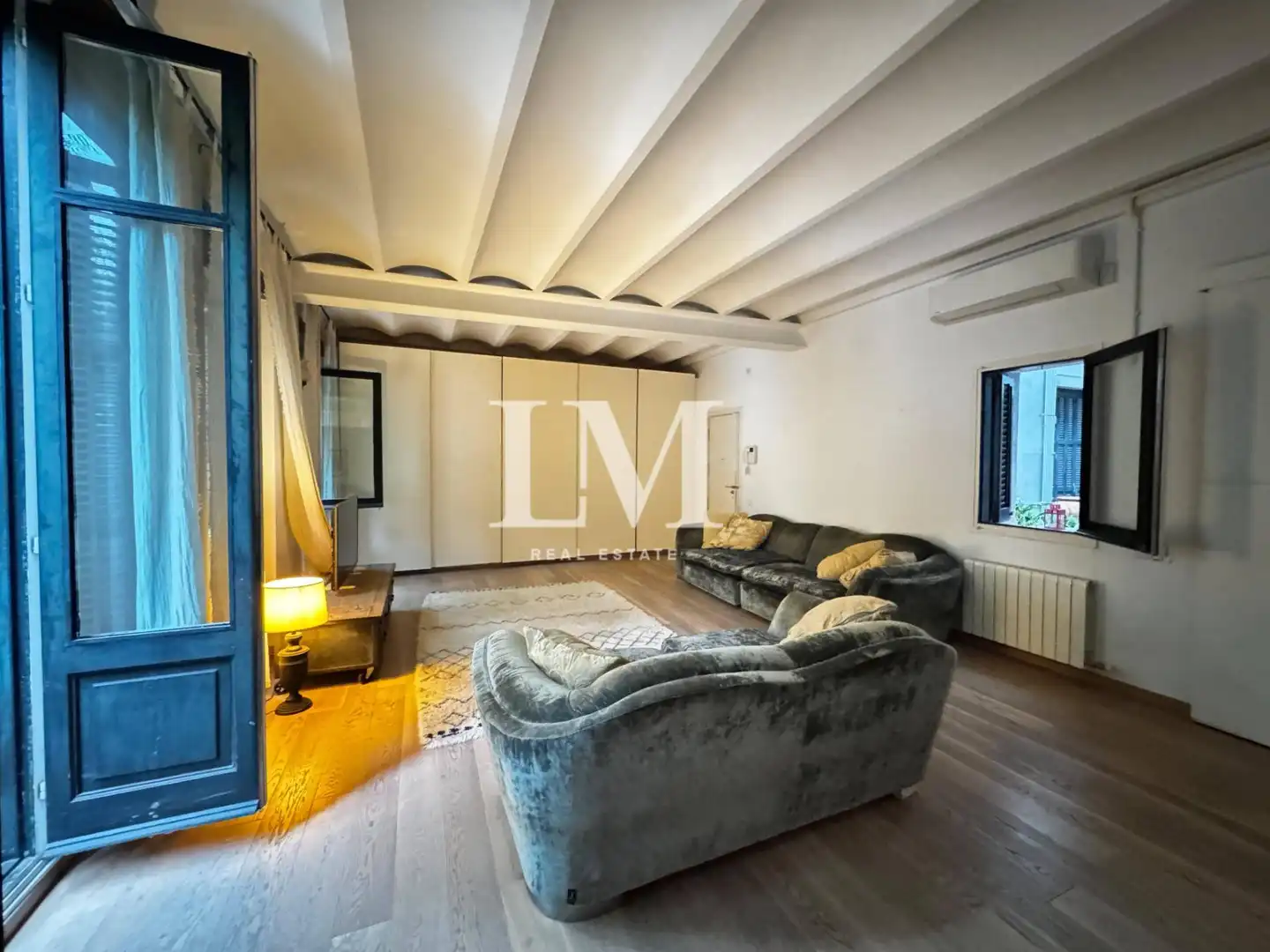 Living room of Apartments for rent in Ciutat Vella