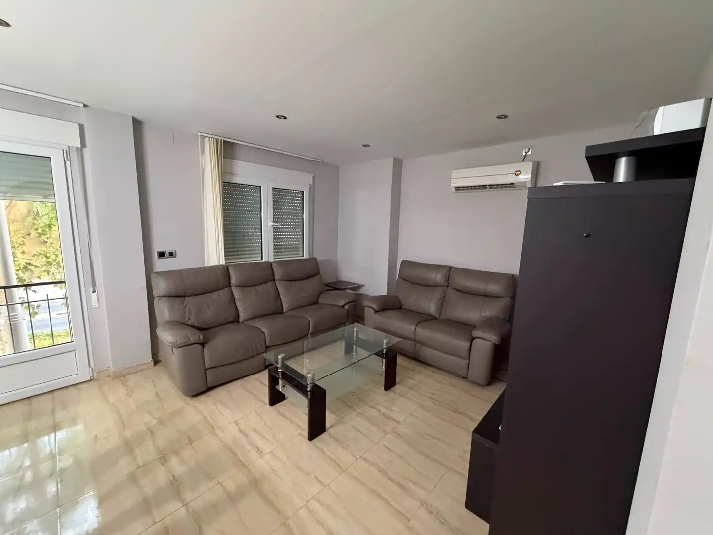 Wohnzimmer von Wohnung zur Miete in Sueca mit Klimaanlage, Möbliert und Ofen