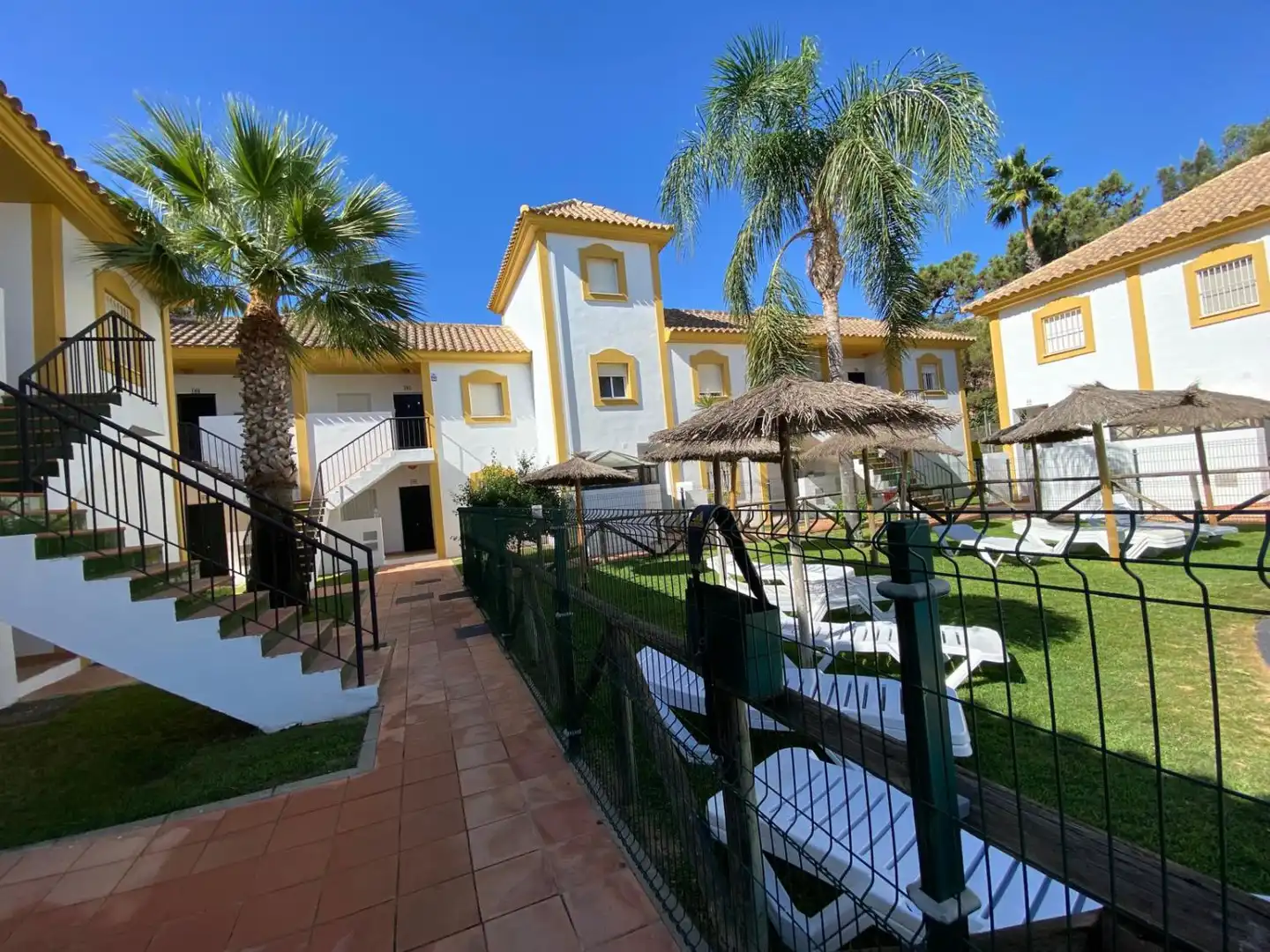 Appartement compact avec terrasse à vendre à Islantilla Golf, imagen 3