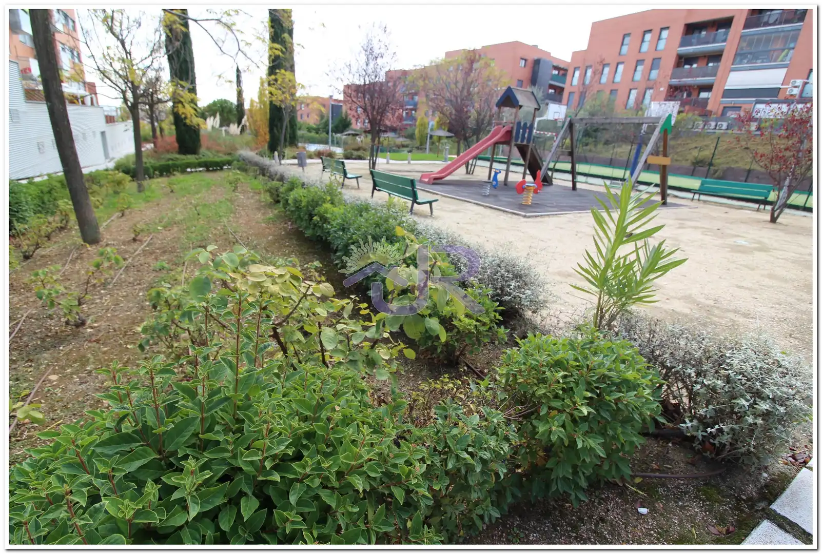 Jardí de Pis en venda en Paracuellos de Jarama amb Calefacció, Terrassa i Traster