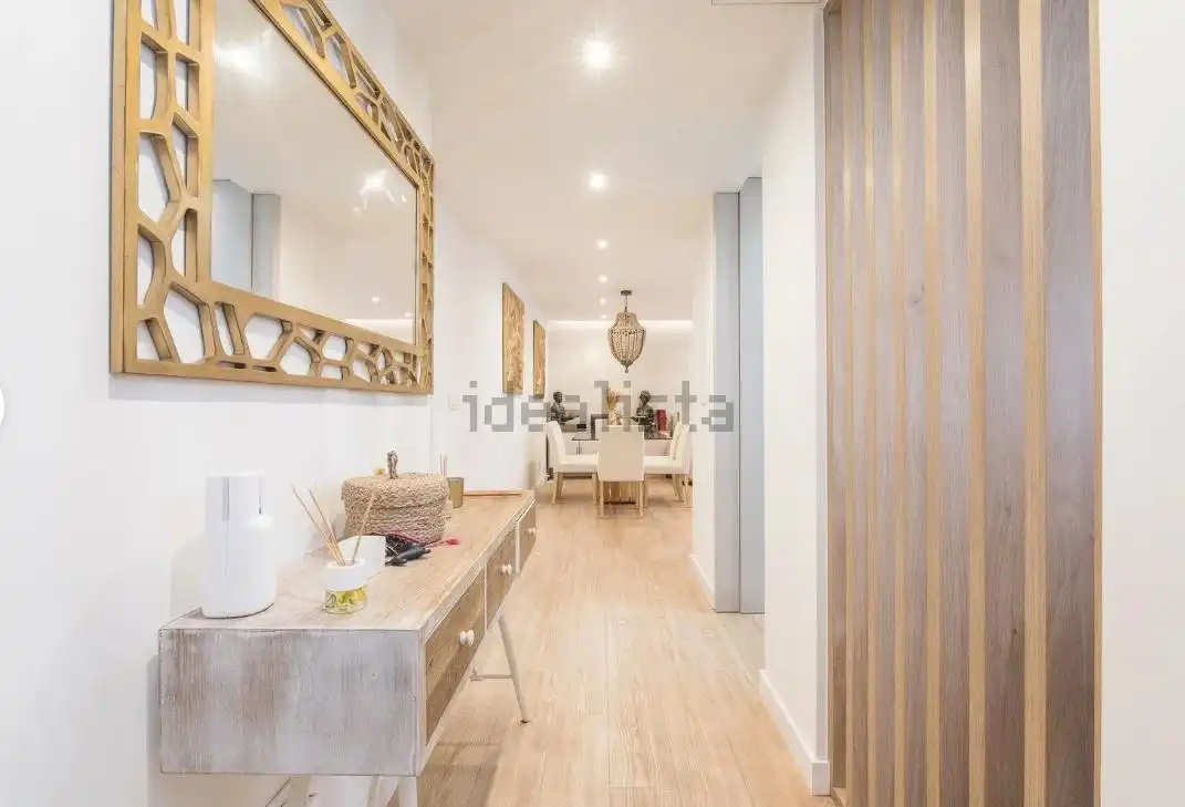 Flat for sale in Alicante / Alacant  with Air Conditioner, Heating and Storage room