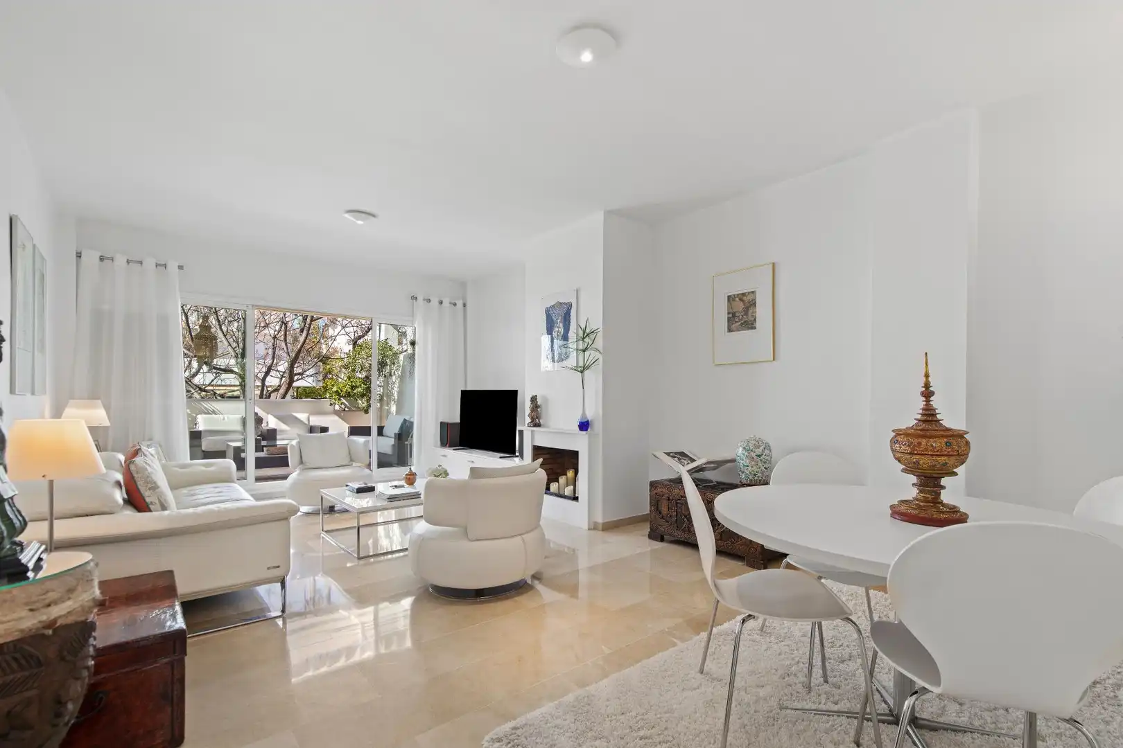 Sala de estar de Apartamento en venta en Marbella con Aire acondicionado, Jardín privado y Terraza