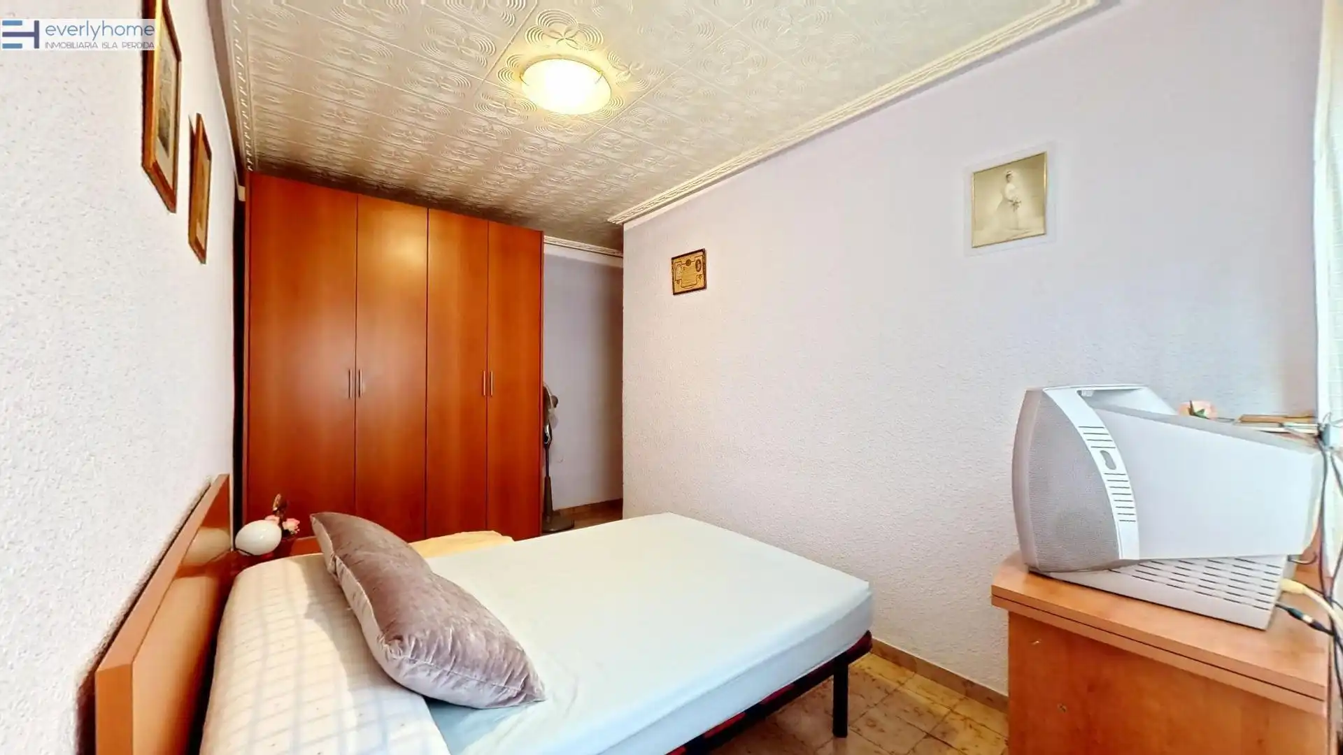 Bedroom of Flat for sale in Valencia