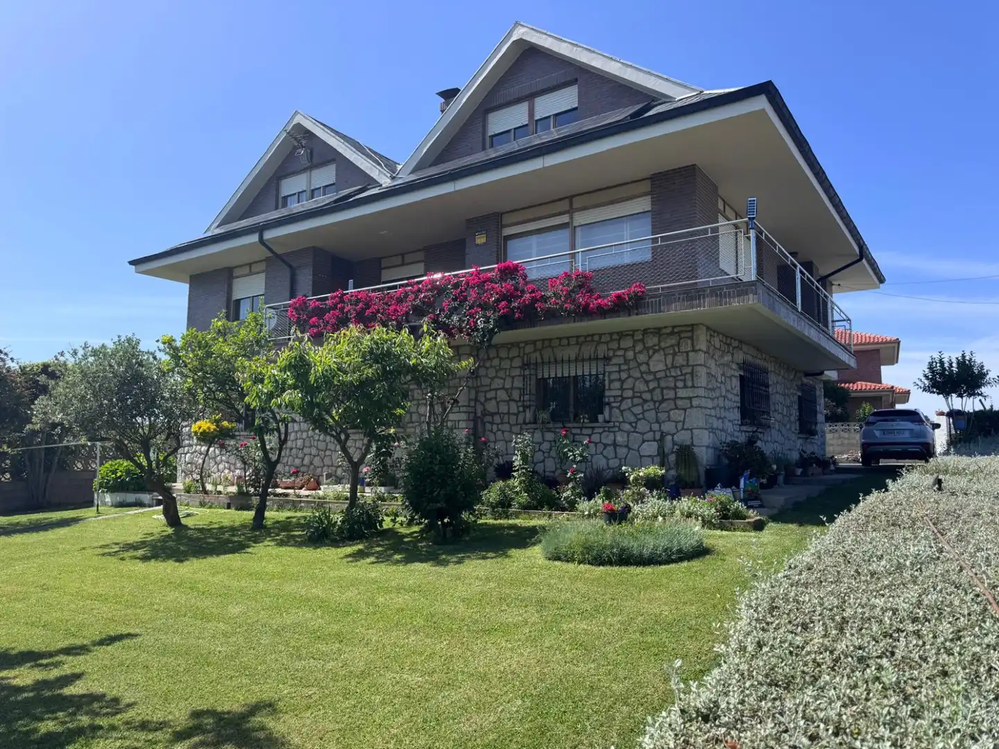 Vista exterior de Casa o chalet en venta en Santander con Calefacción, Jardín privado y Parquet