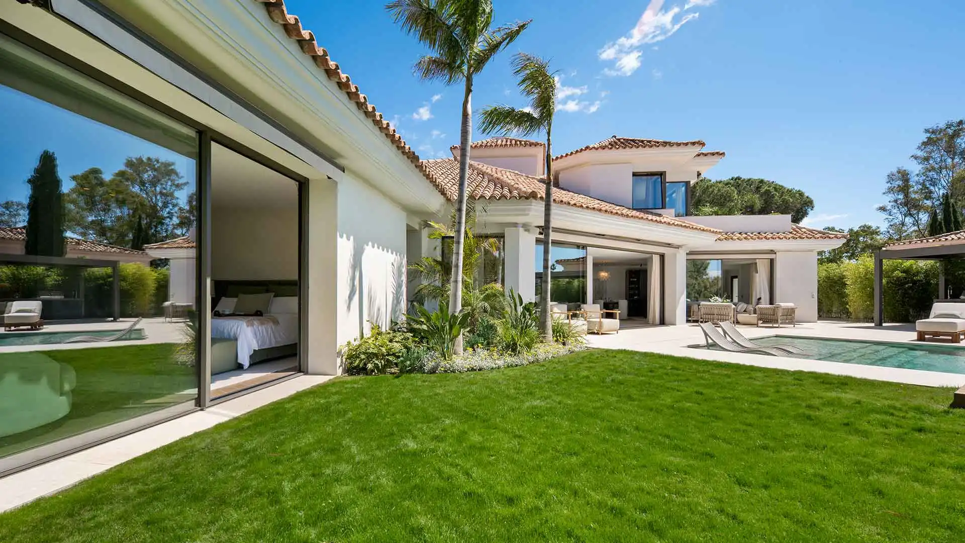 Terrassa de Casa o xalet en venda en Benahavís amb Aire condicionat, Jardí privat i Terrassa