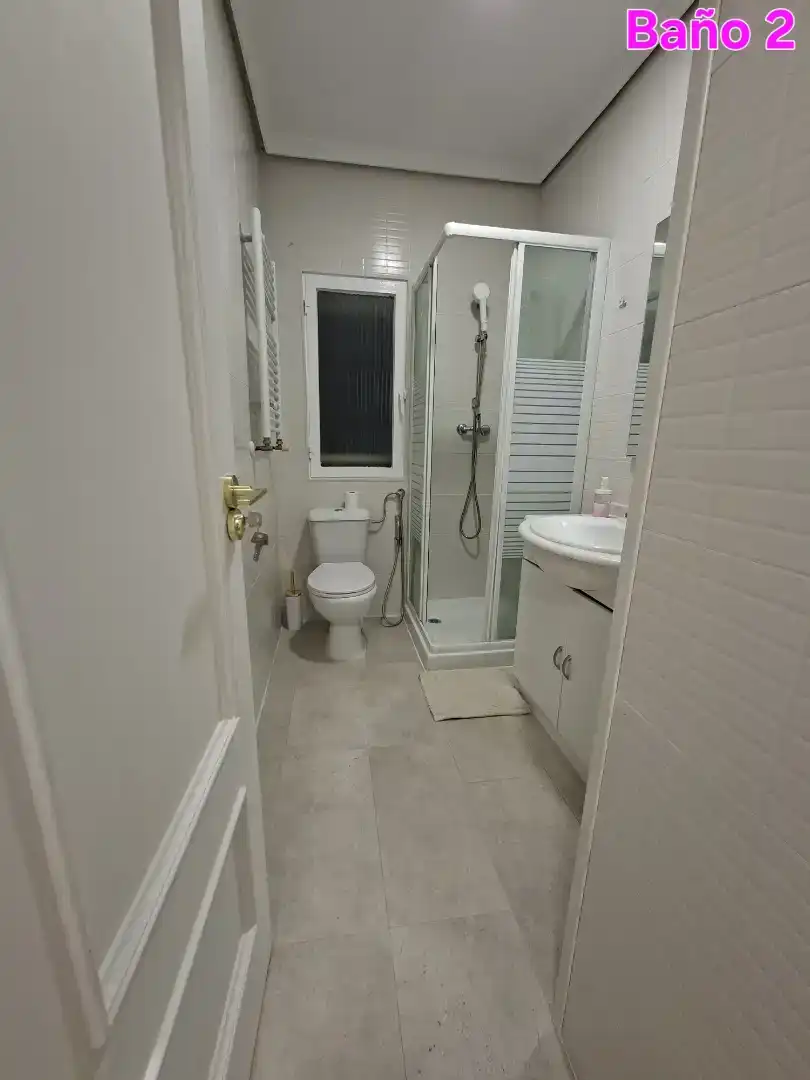 Baño de Piso para compartir en Alcorcón con Parquet, Amueblado y Horno