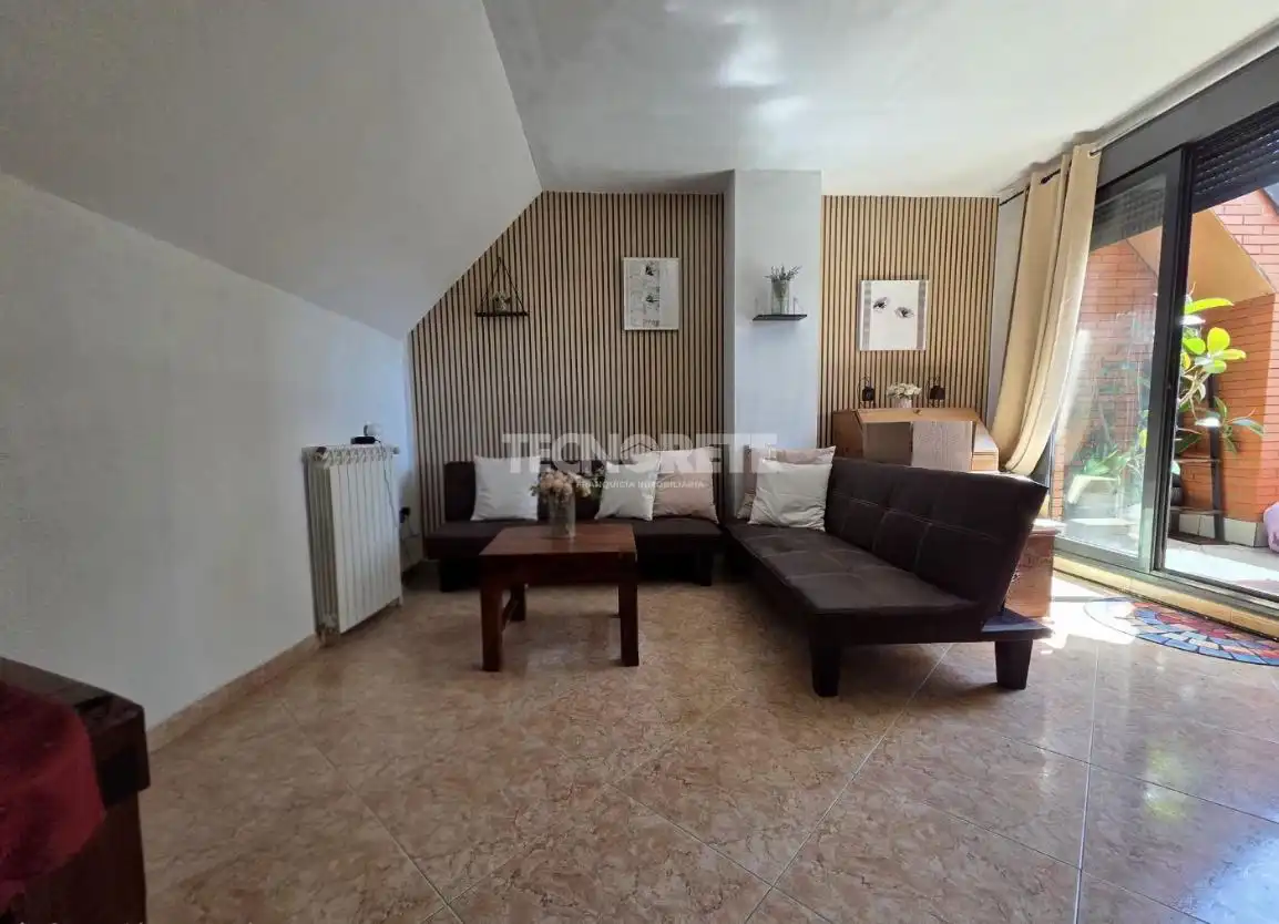 Sala de estar de Piso en venta en Valdemoro con Aire acondicionado y Terraza