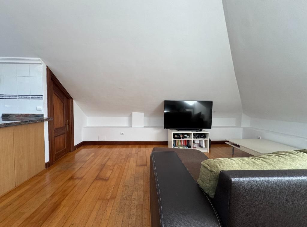 Pis en venda a  CARTES, 56