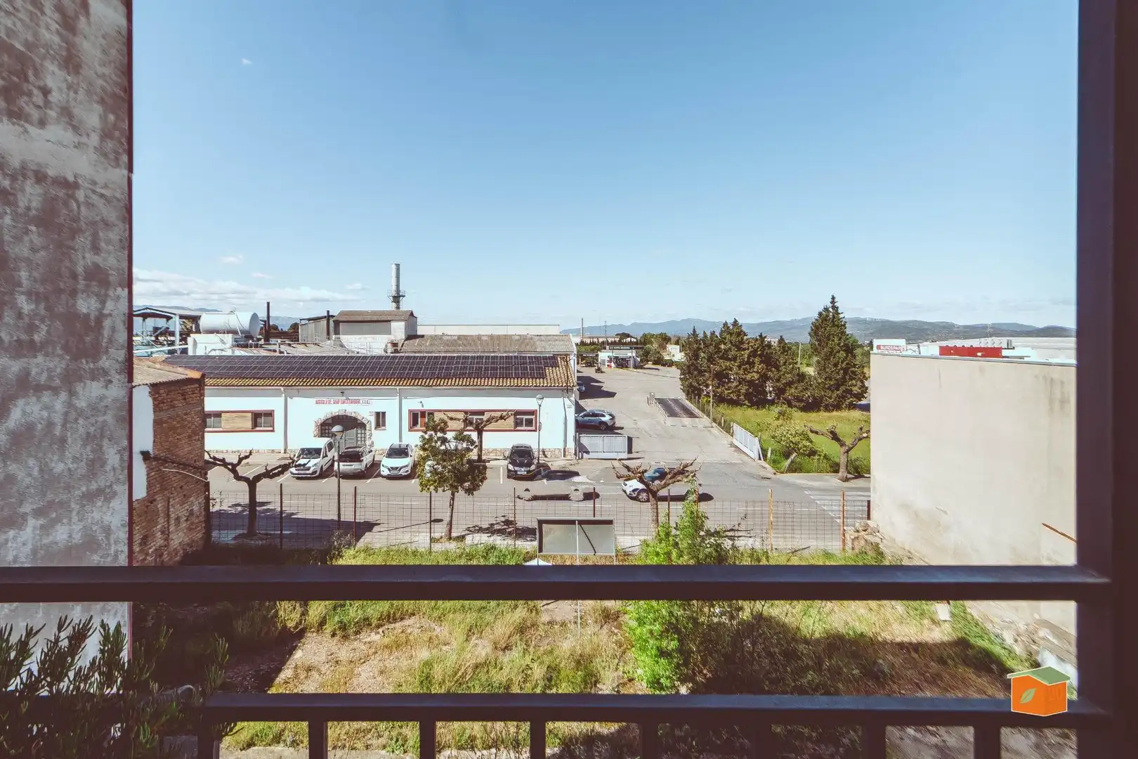 Vista exterior de Piso en venta en Santa Bàrbara con Amueblado y Balcón