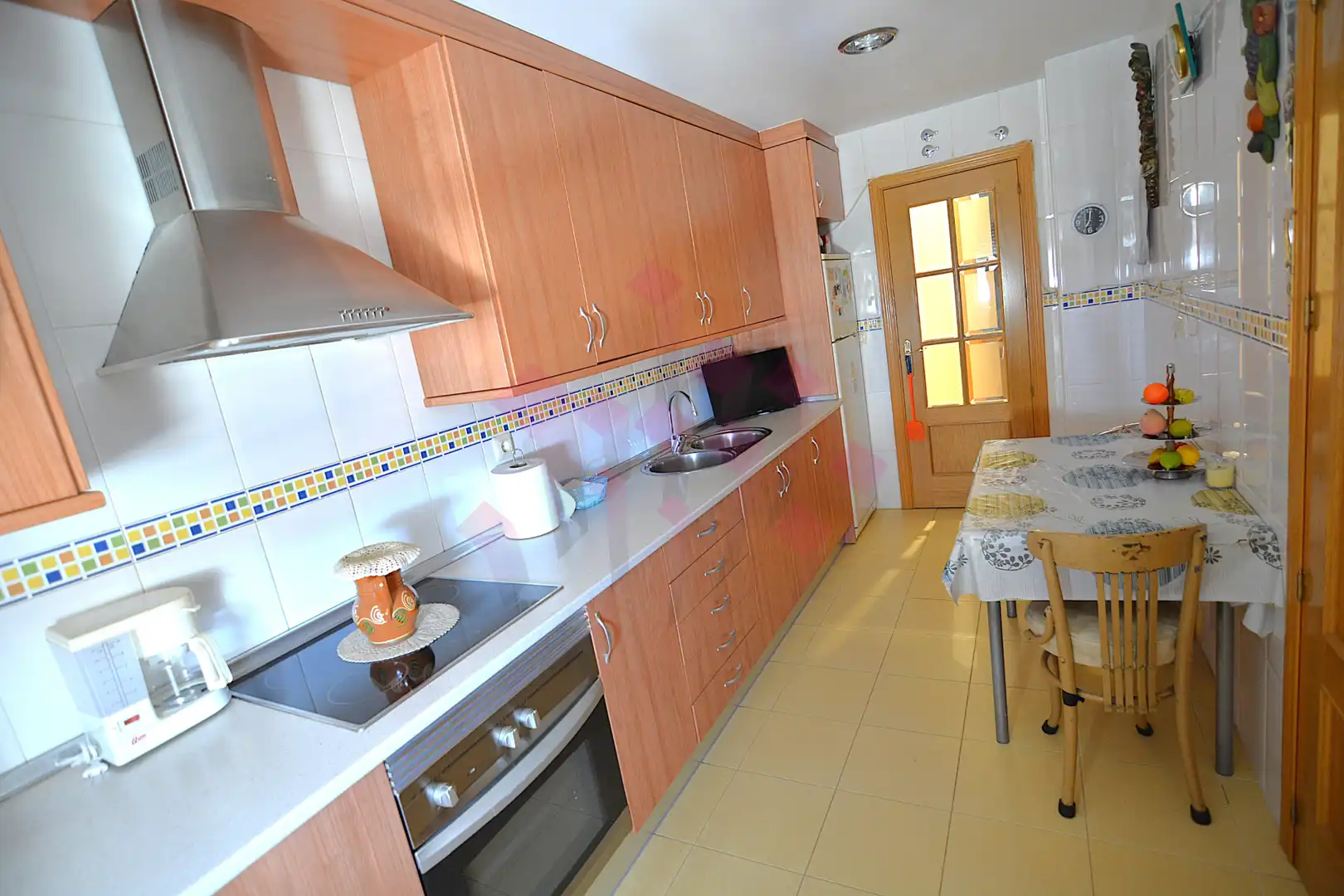 Kitchen of Flat for sale in Carrión de Calatrava  with Air Conditioner, Heating and Furnished