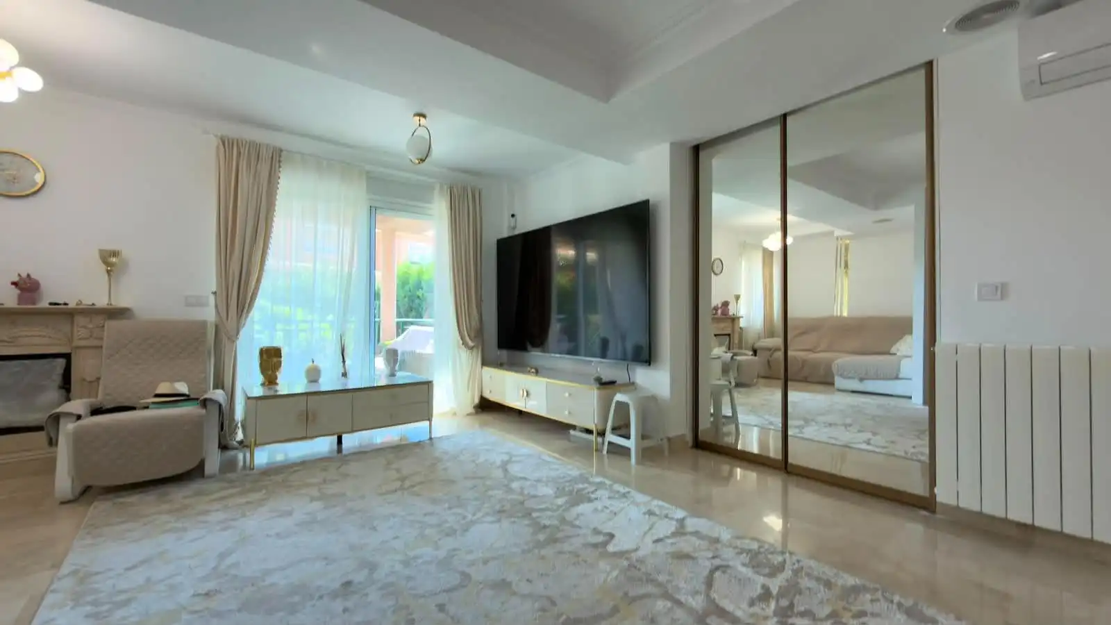Living room of Detached homes for sale in Sant Joan d'Alacant  with Air Conditioner, Terrace and Alarm