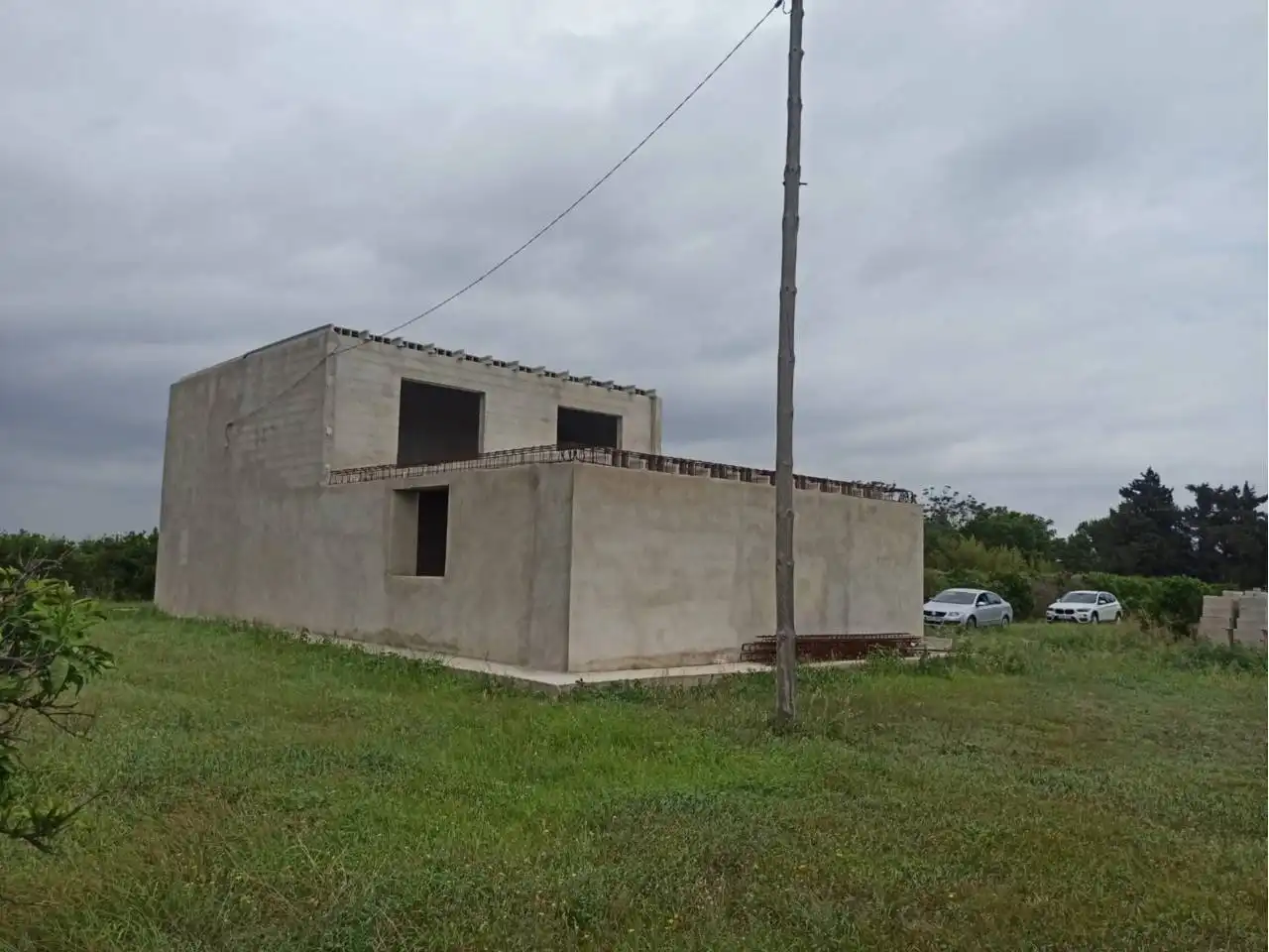 Vista exterior de Casa o xalet en venda en San Rafael del Río amb Piscina