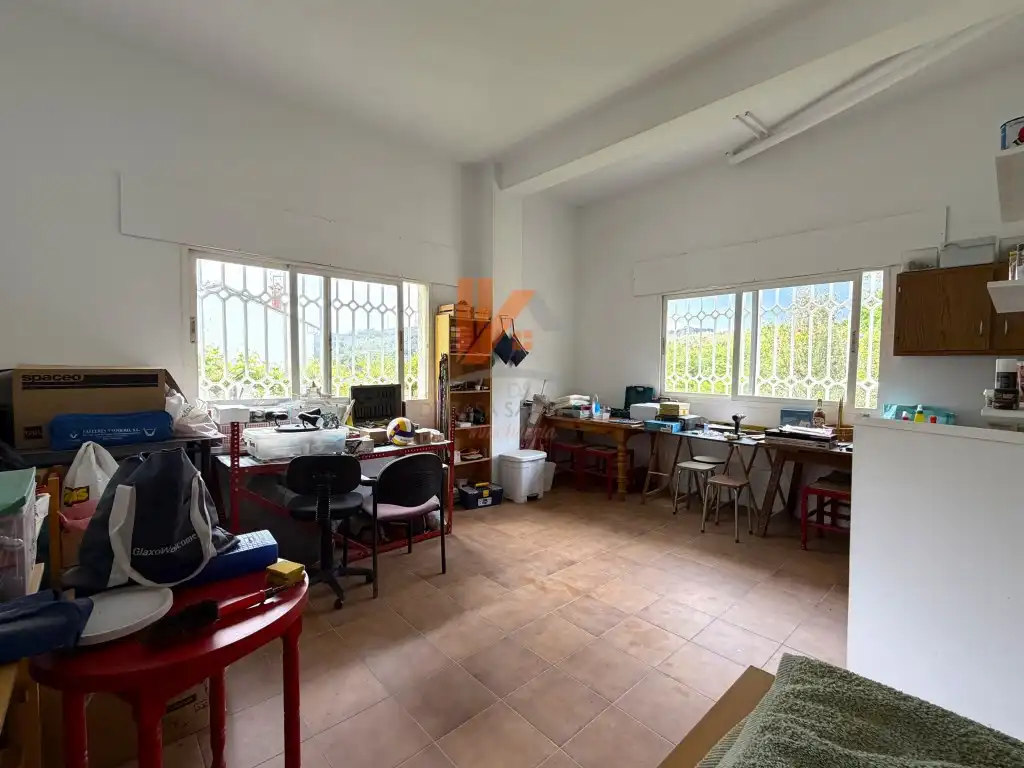 Casa o xalet en venda en Santiago de Compostela  amb Jardí privat, Moblat i Forn