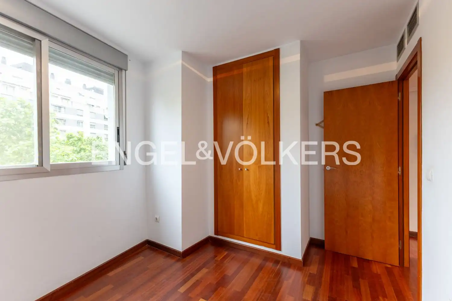 Bedroom of Duplexes for sale in Valencia  with Air Conditioner, Heating and Private garden