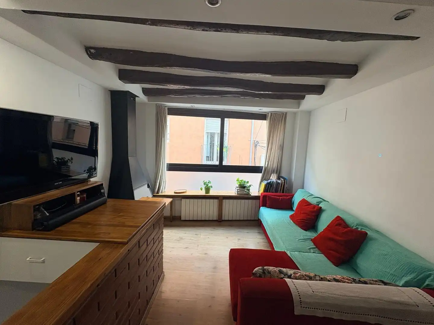 Sala d'estar de Casa o xalet en venda en Sant Martí de Tous amb Calefacció, Terrassa i Balcó