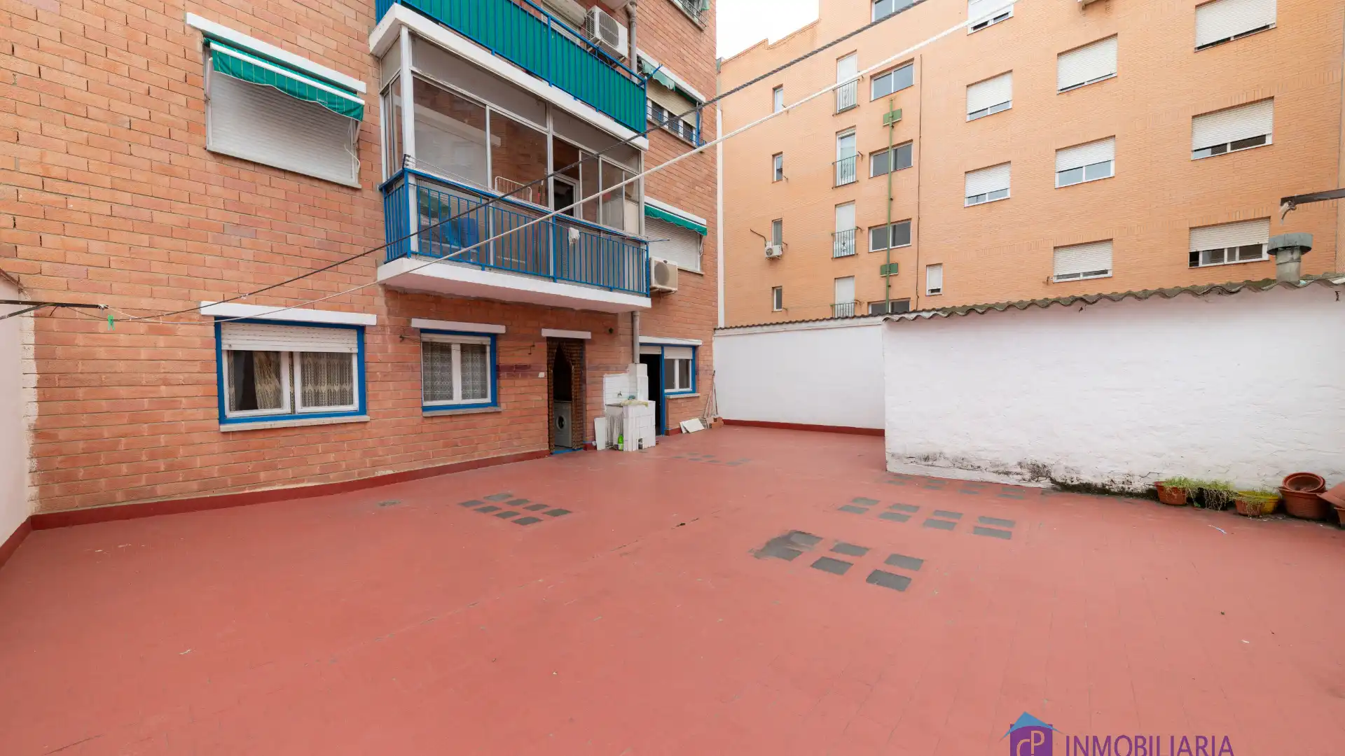 Vista exterior de Piso en venta en  Zaragoza Capital con Calefacción y Terraza