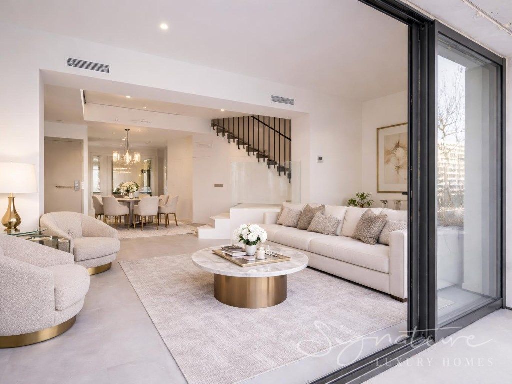 Living room of House or chalet for sale in Sant Cugat del Vallès  with Air Conditioner, Private garden and Swimming Pool