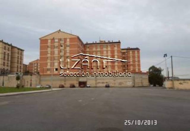 Local comercial en Venta en Oviedo - Calle alcalde lopez mulero en HUCA - La Cadellada