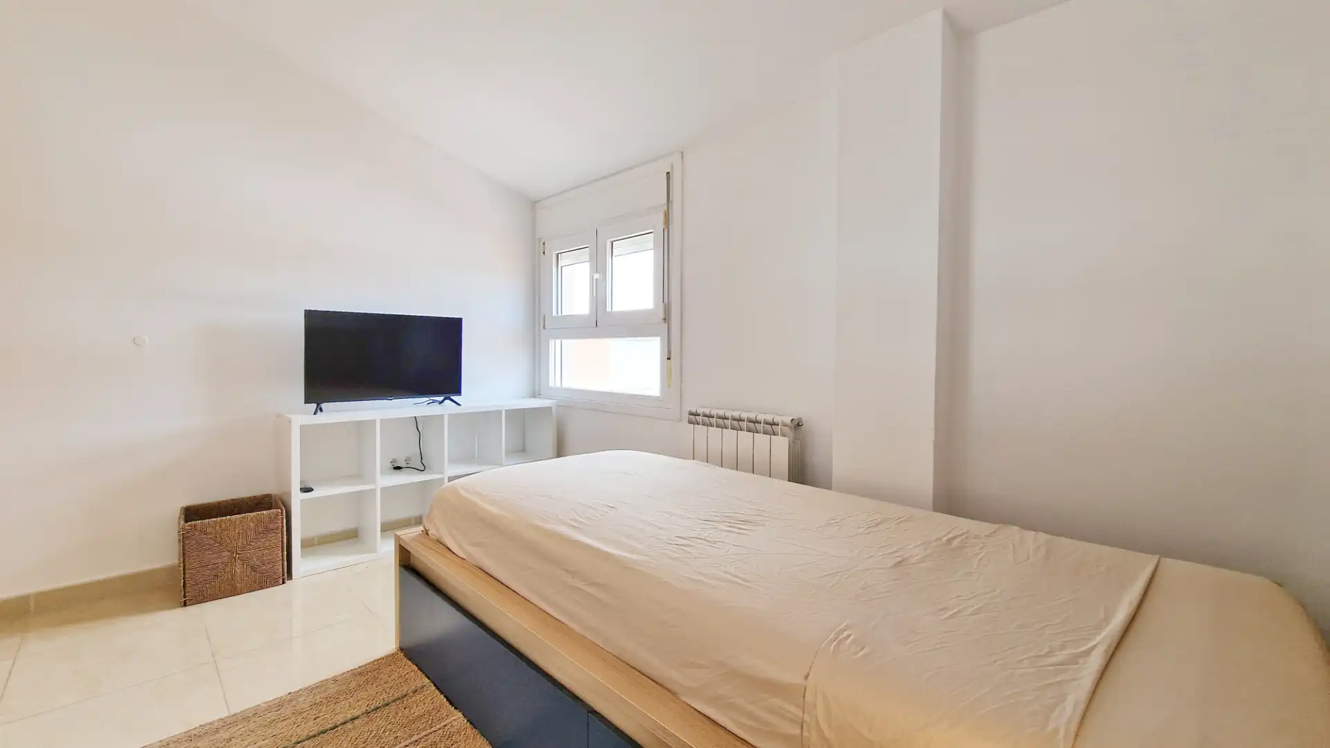 Dormitori de Dúplex en venda en Andorra (Teruel) amb Calefacció, Terrassa i Moblat
