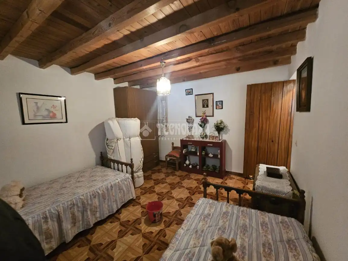 Sala de estar de Casa o chalet en venta en Caleruela con Jardín privado