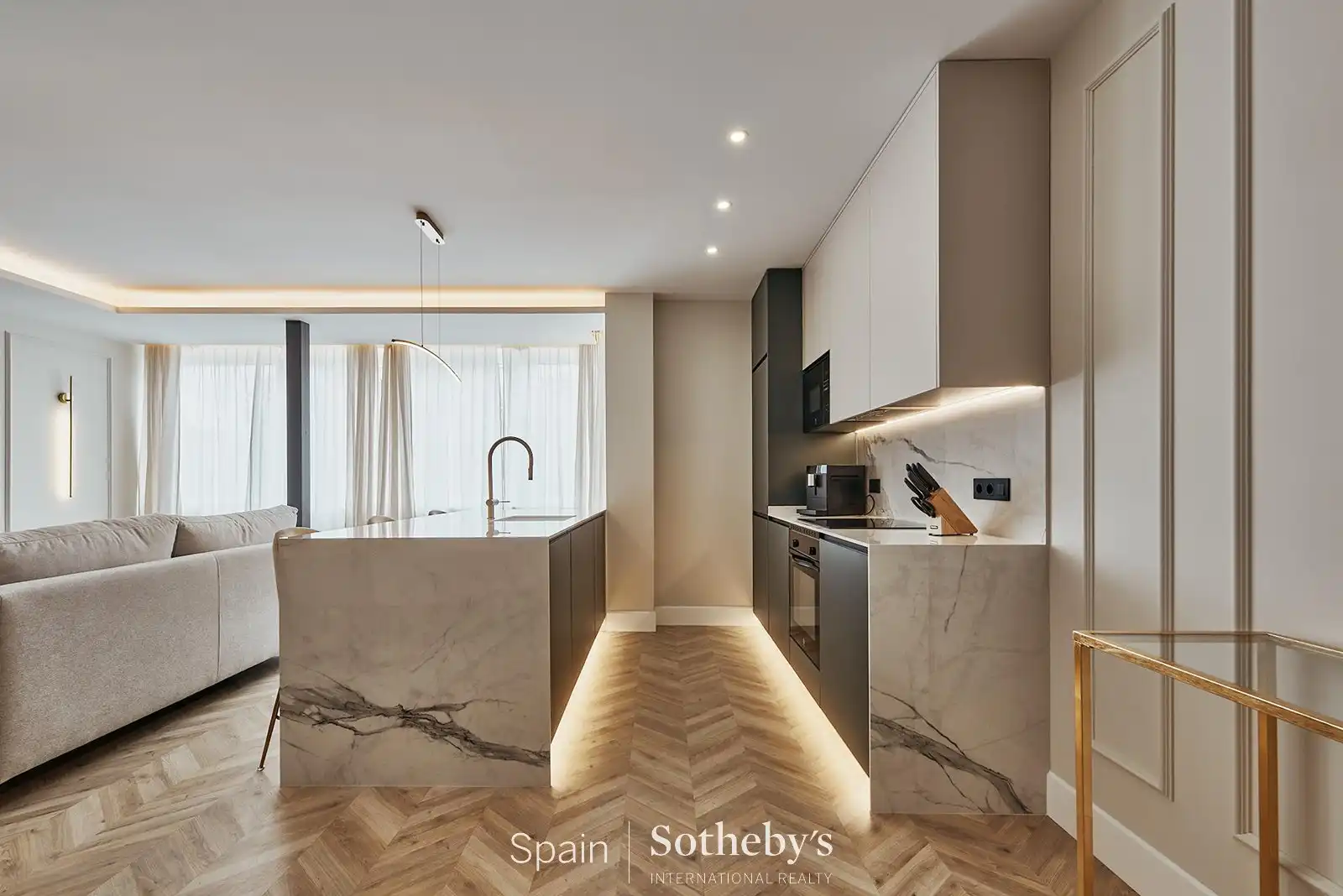 Apartamento con piscina en venta en Calle del General Oráa, imagen 7